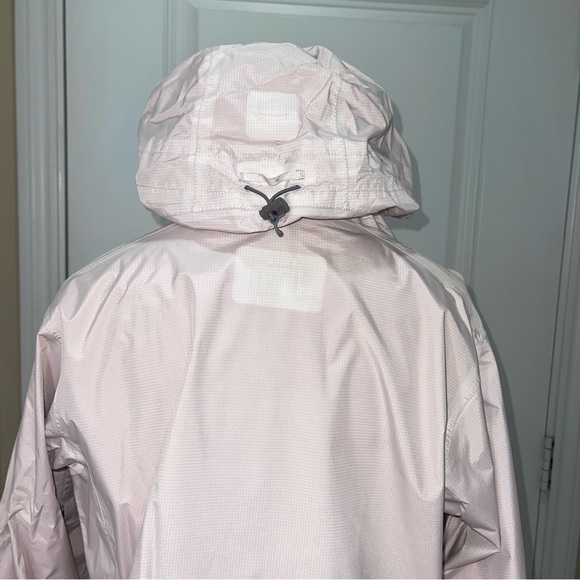 Patagonia Water Proof Jacket - Picture 3 of 16